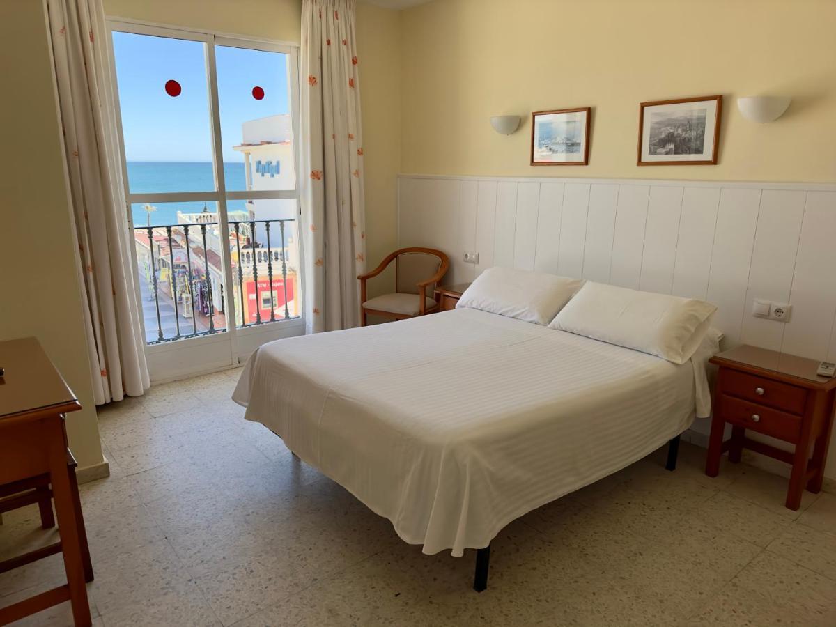 Hotel Cabello 托雷莫利诺斯 外观 照片