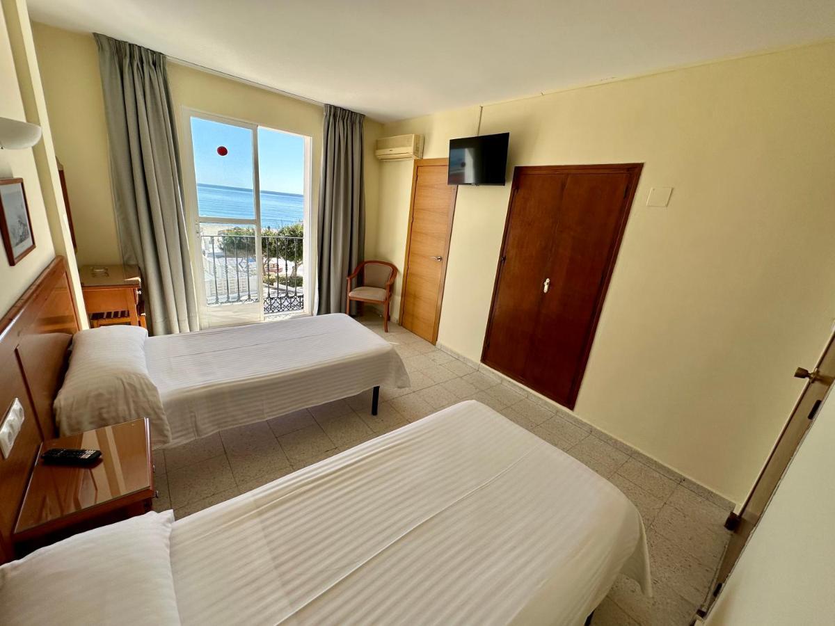 Hotel Cabello 托雷莫利诺斯 外观 照片